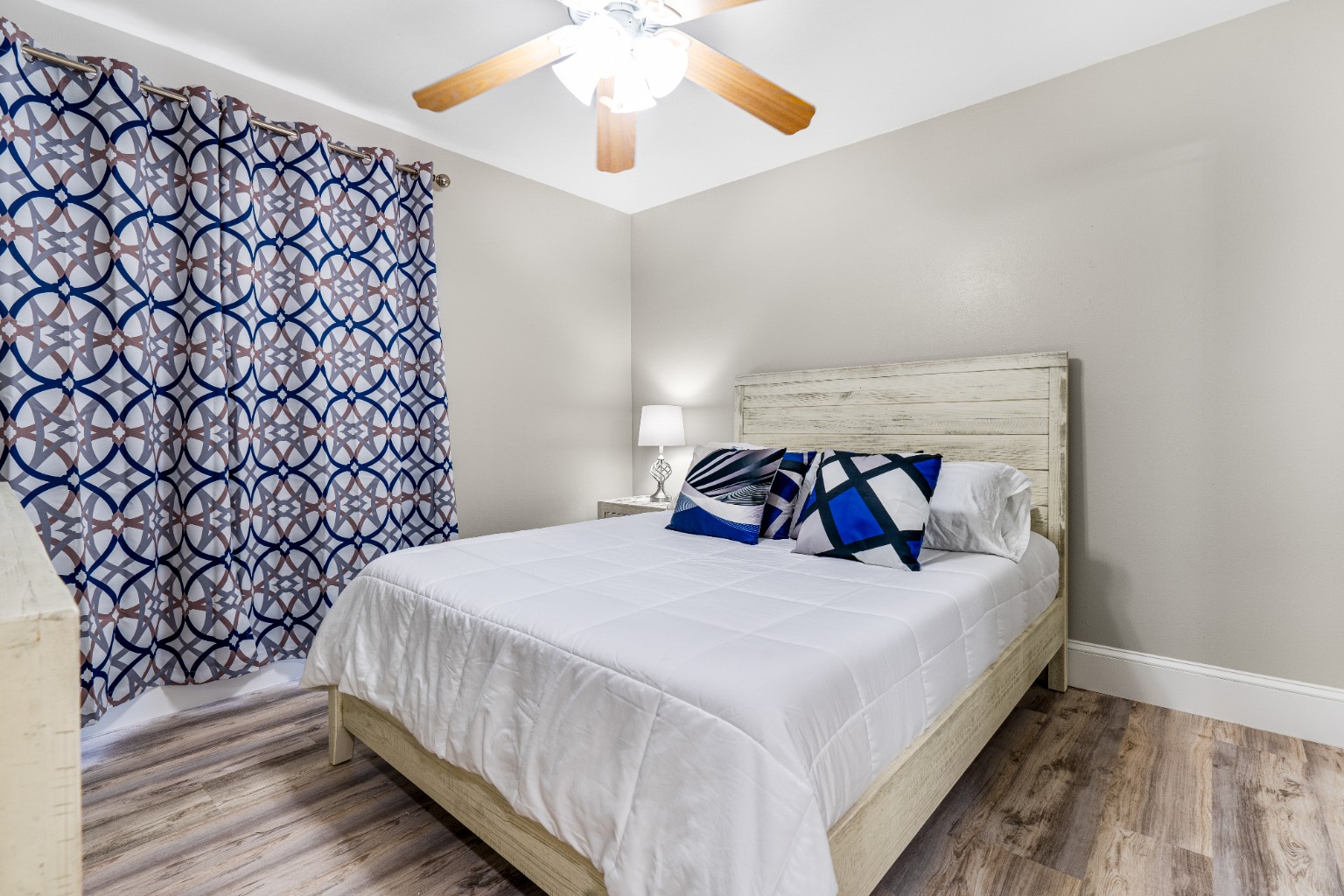 Guest bedroom